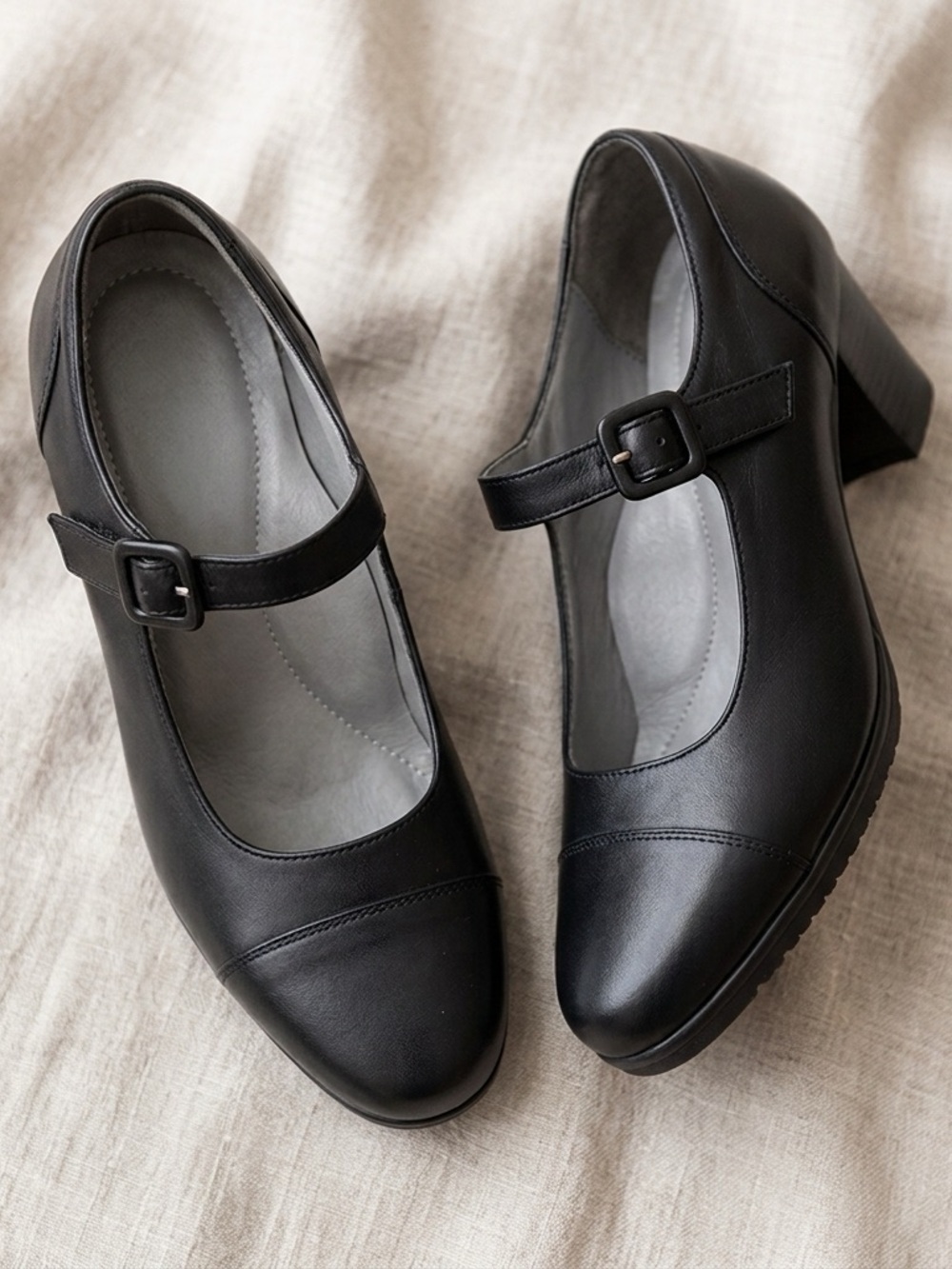 BeautiFeel Black Leather Cap Toe Mary Jane Block Heels Size 37 / US 6-6.5